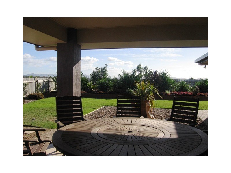 60 Amalfi Drive, Zilzie QLD 4710