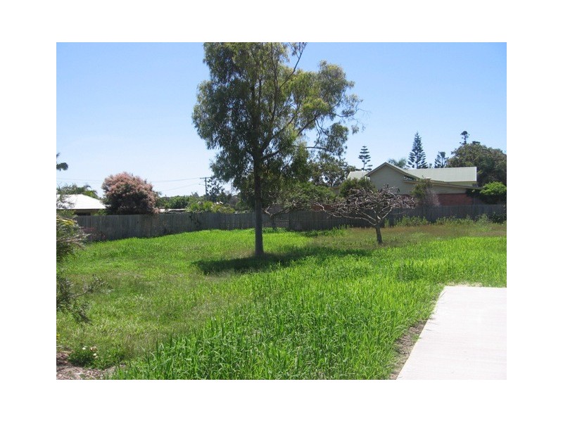 37 Wood Street, Emu Park QLD 4710
