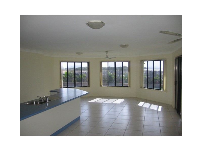 62 Amalfi Drive, Zilzie QLD 4710