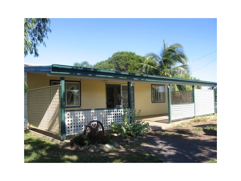 26 Pelican Street, Emu Park QLD 4710