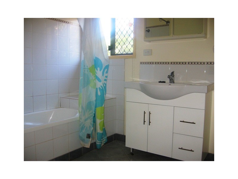 8 Comley Street, Zilzie QLD 4710