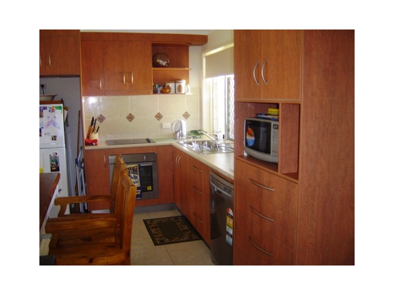 1 Haven Road, Emu Park QLD 4710