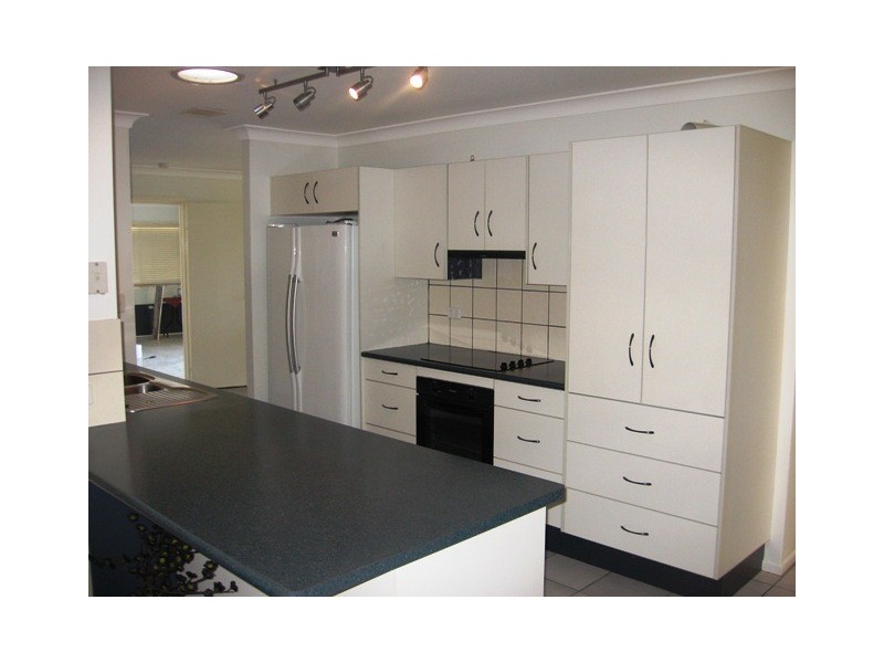 47 Hill Street, Emu Park QLD 4710