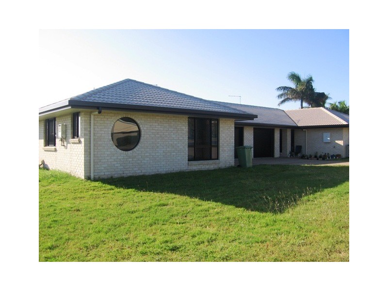 1/64 Hewitt Street, Emu Park QLD 4710