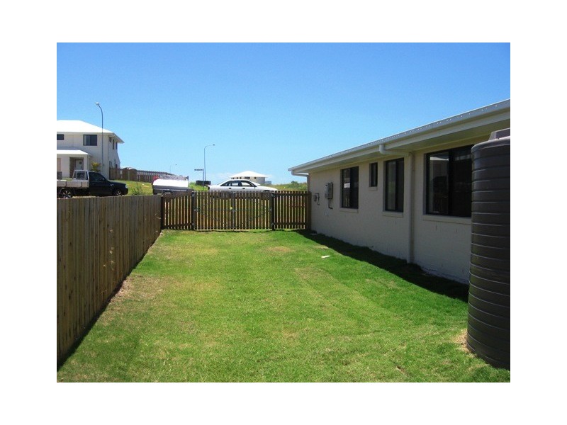 42 The Ridge Way, Zilzie QLD 4710