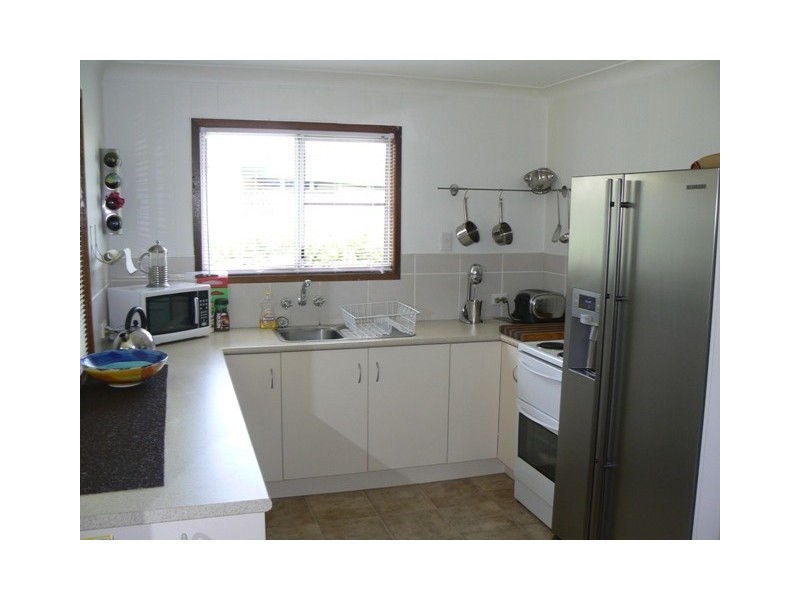 6 Arthur Street, Emu Park QLD 4710