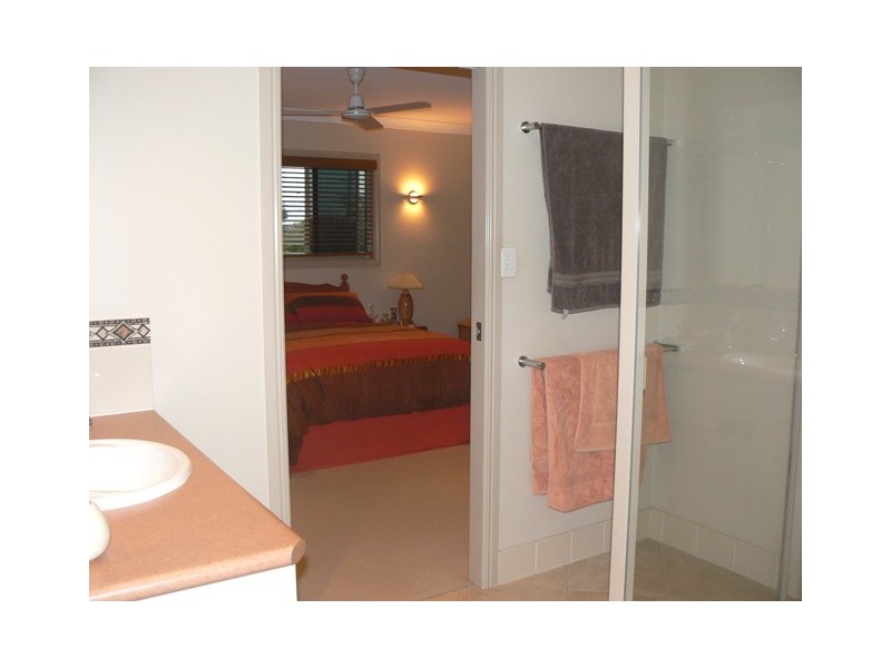 15 Arthur Street, Zilzie QLD 4710