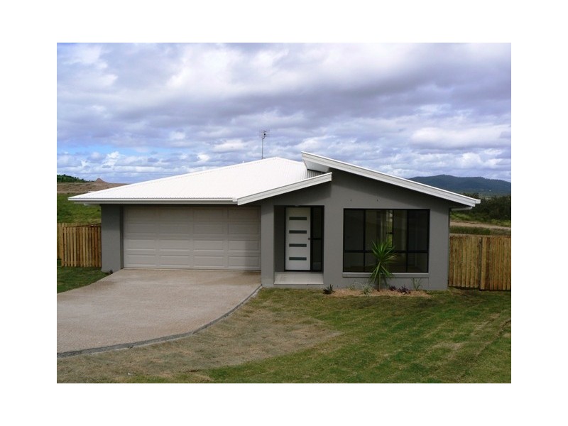 9 The Peak, Zilzie QLD 4710