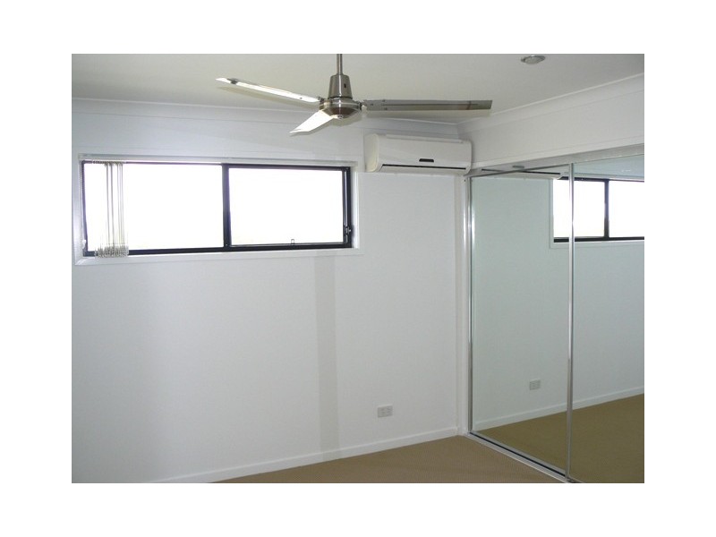 9 The Peak, Zilzie QLD 4710