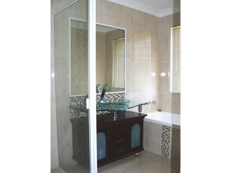 17 Forest Road, Zilzie QLD 4710