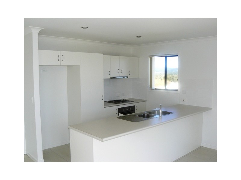 10 The Peak, Zilzie QLD 4710