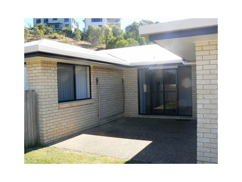 19 Discovery Crescent, Rosslyn QLD 4703