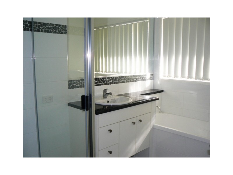 17 Cocoanut Point Drive, Zilzie QLD 4710