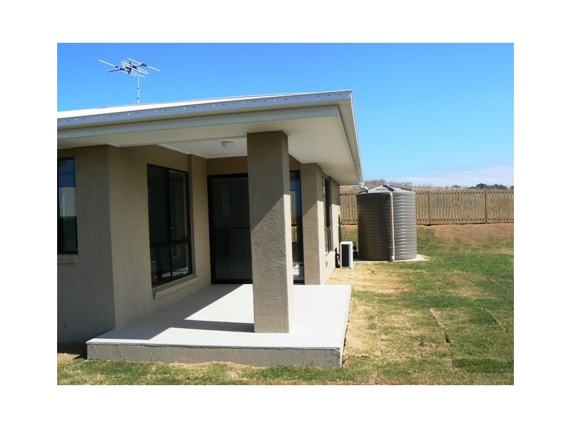 16 The Ridge Way, Zilzie QLD 4710