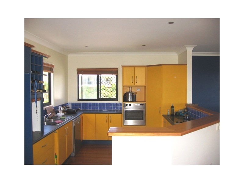 64 Paradise Way, Emu Park QLD 4710