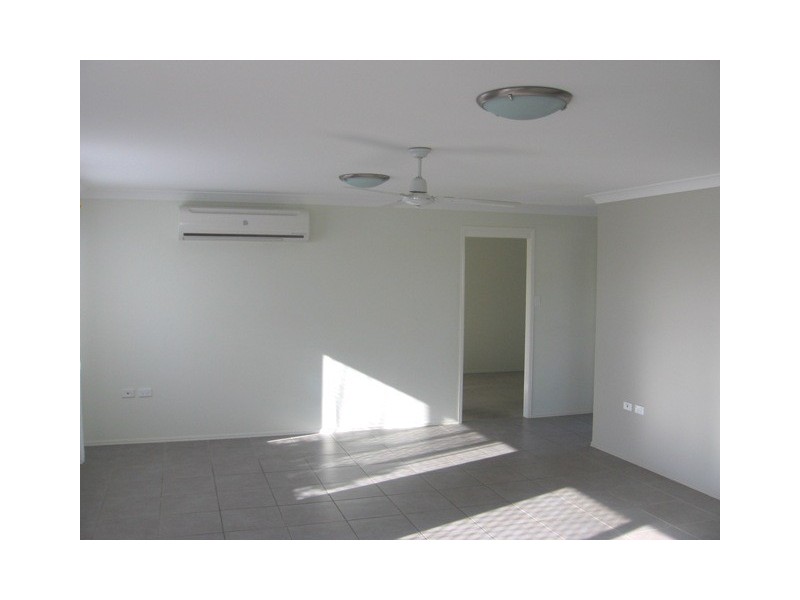 1/64 Hewitt Street, Emu Park QLD 4710