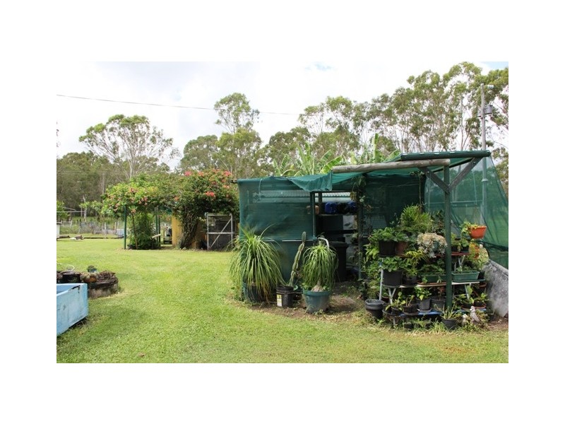43 Cemetery Road, Cawarral QLD 4702