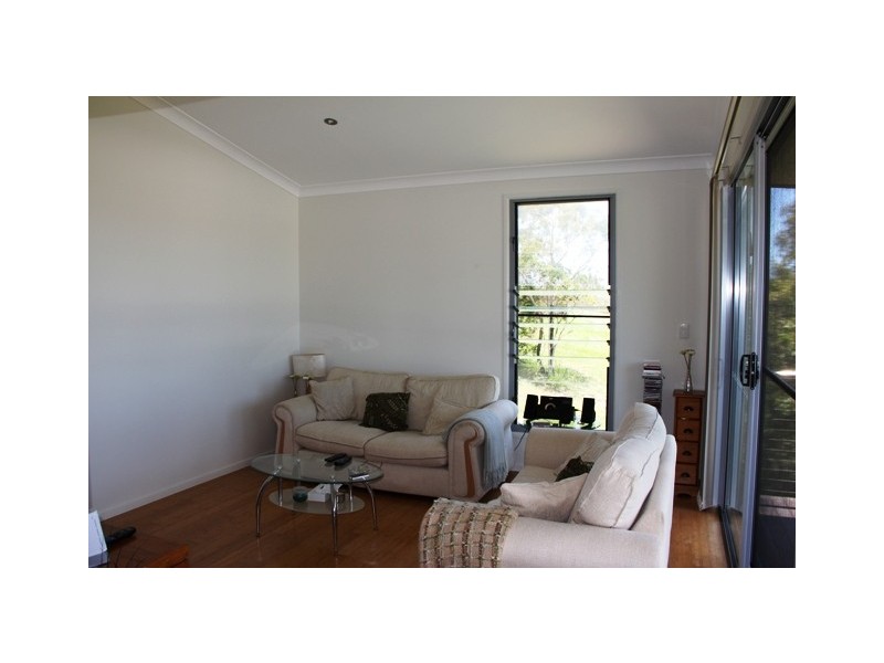 10 Hillside Court, Zilzie QLD 4710