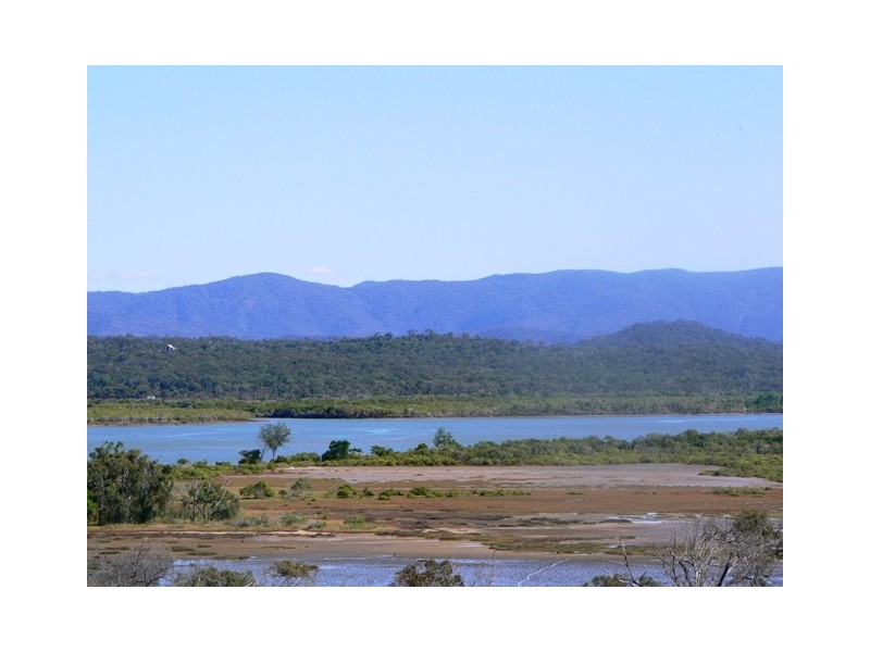 10 The Peak, Zilzie QLD 4710