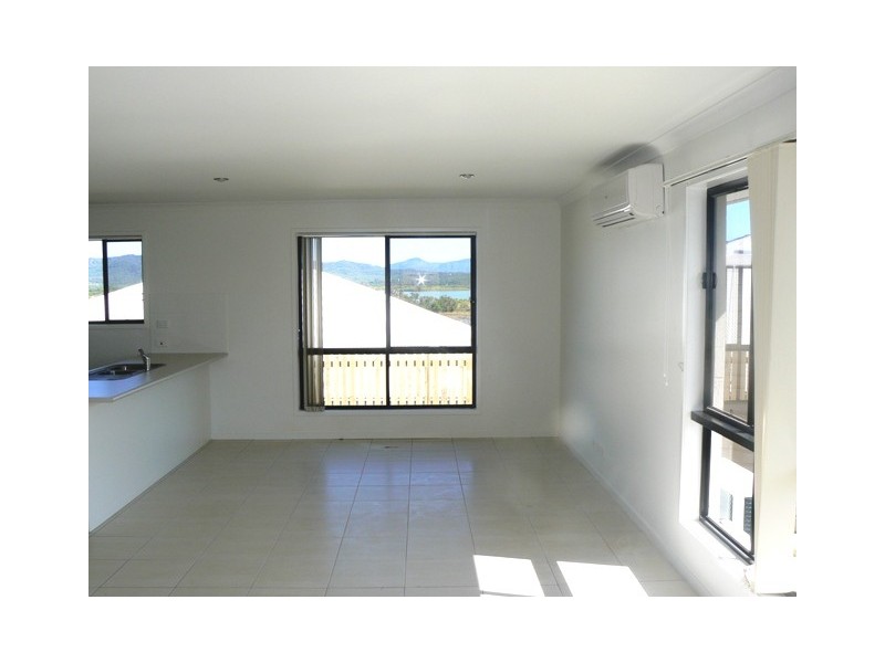 10 The Peak, Zilzie QLD 4710