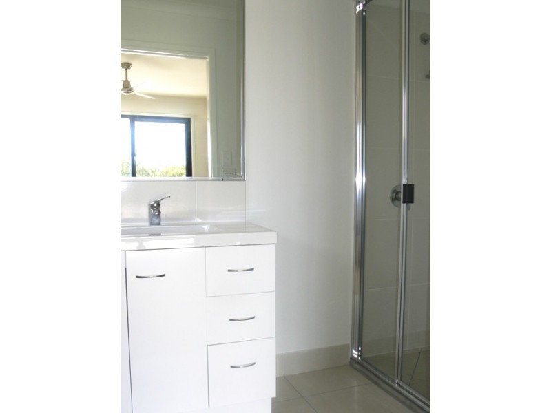 10 The Peak, Zilzie QLD 4710