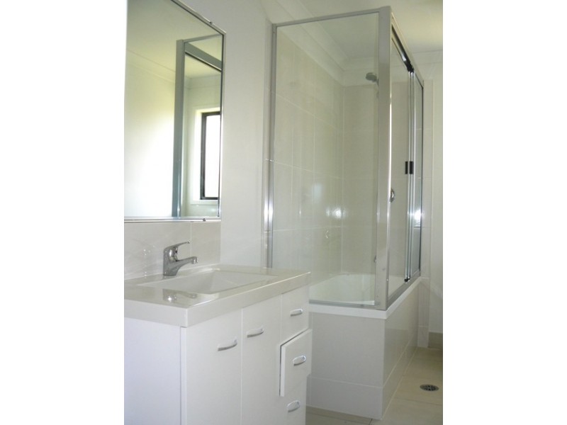 10 The Peak, Zilzie QLD 4710