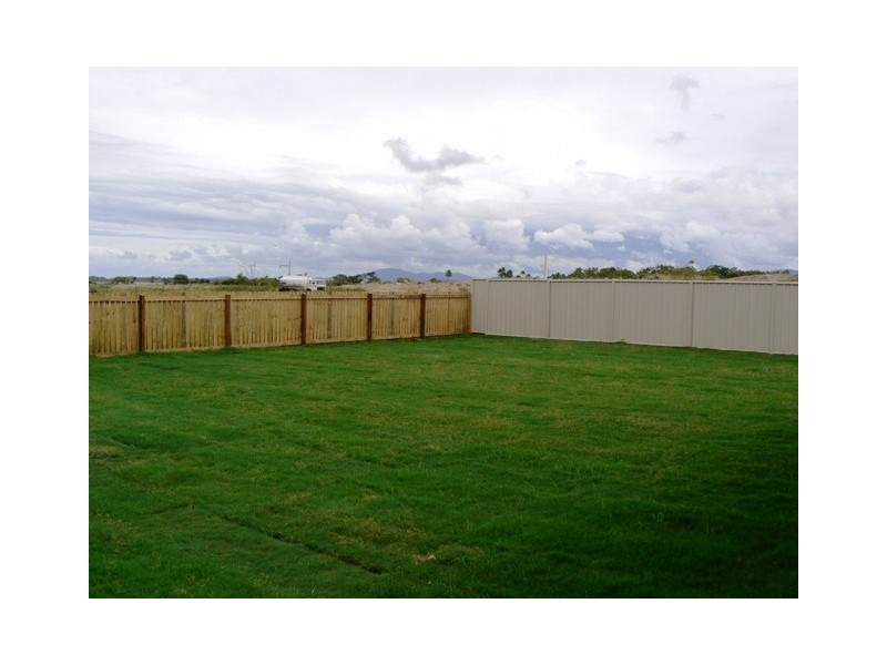 15 Eagle Heights, Zilzie QLD 4710