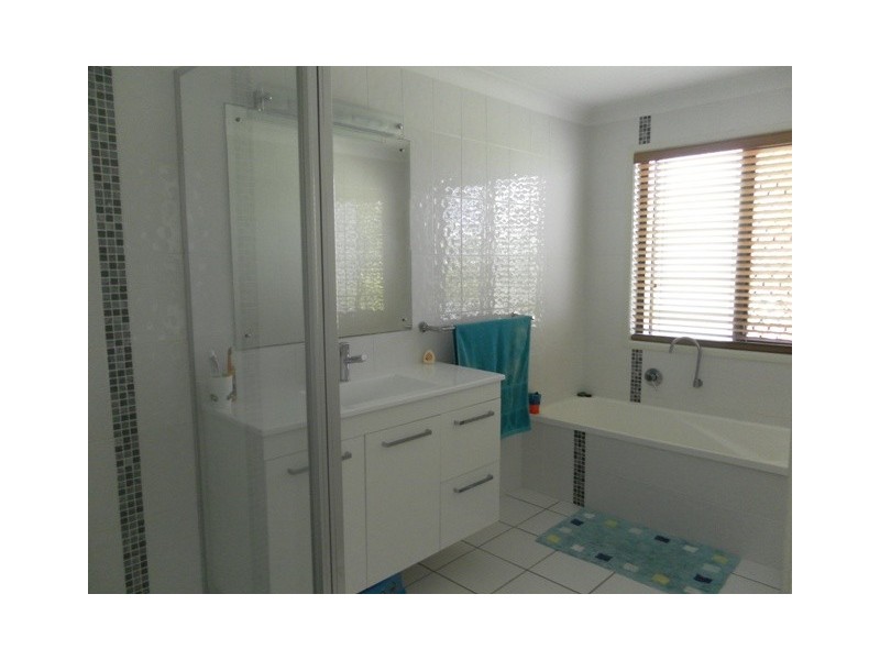 5 Hideaway Road, Zilzie QLD 4710