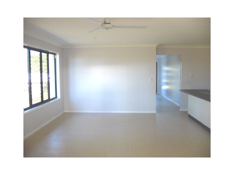 3 Eagle Place, Zilzie QLD 4710