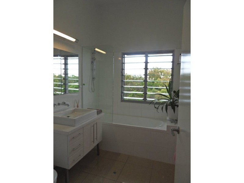 15 Hideaway Road, Zilzie QLD 4710