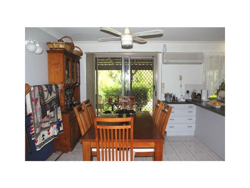 27 Reef Street, Zilzie QLD 4710