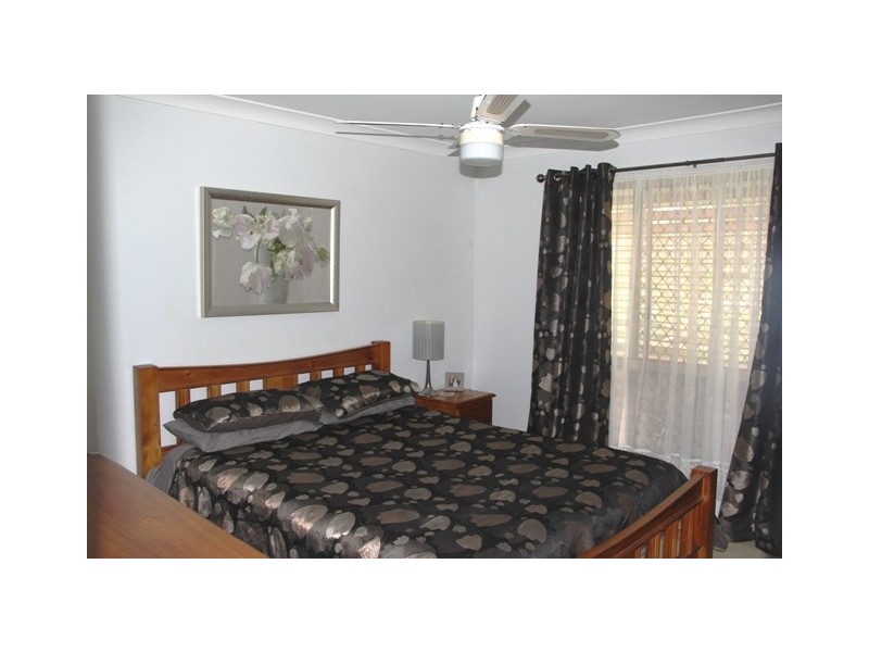 27 Reef Street, Zilzie QLD 4710