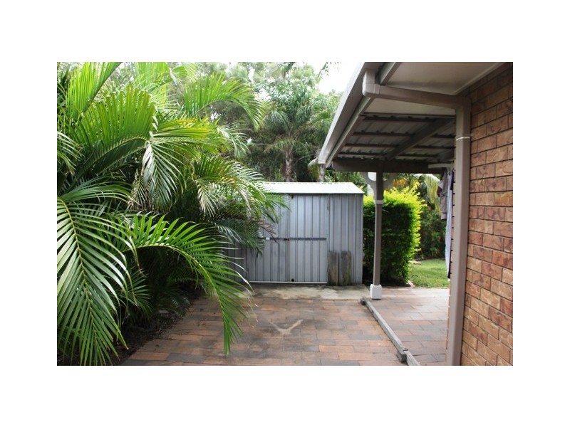 27 Reef Street, Zilzie QLD 4710