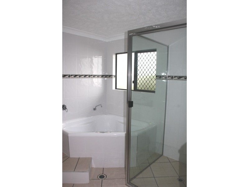 62 Larnach Street, Zilzie QLD 4710