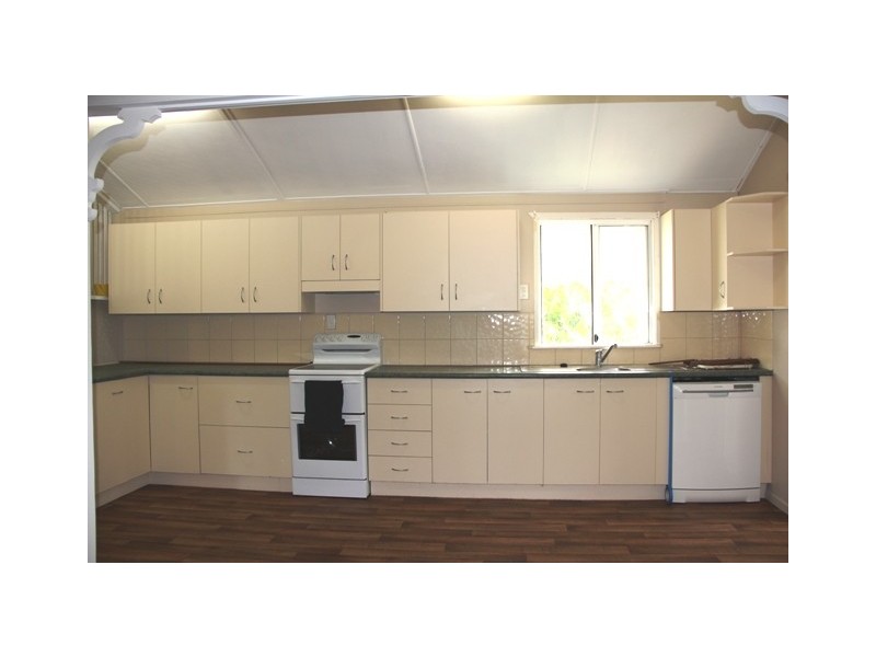 30 Wood Street, Emu Park QLD 4710