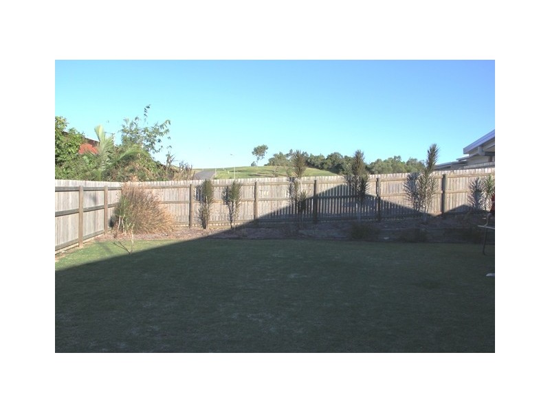 11 Hillside Court, Zilzie QLD 4710