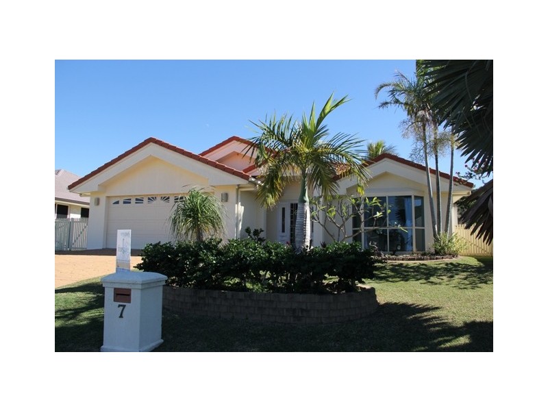 7 San Marino Way, Zilzie QLD 4710
