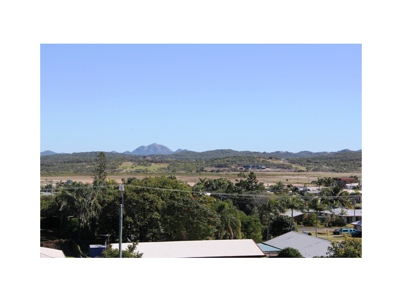 17 Larnach Street, Zilzie QLD 4710
