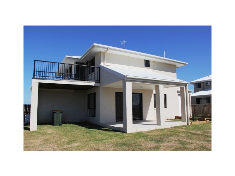 4 The Peak, Zilzie QLD 4710