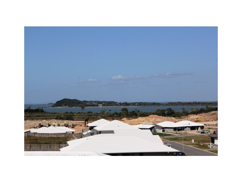 4 The Peak, Zilzie QLD 4710