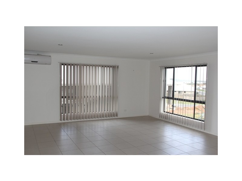 4 The Peak, Zilzie QLD 4710
