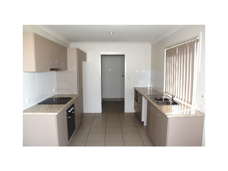 4 The Peak, Zilzie QLD 4710