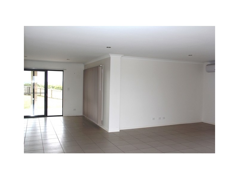 4 The Peak, Zilzie QLD 4710