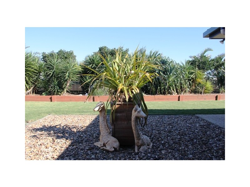 60 Amalfi Drive, Zilzie QLD 4710