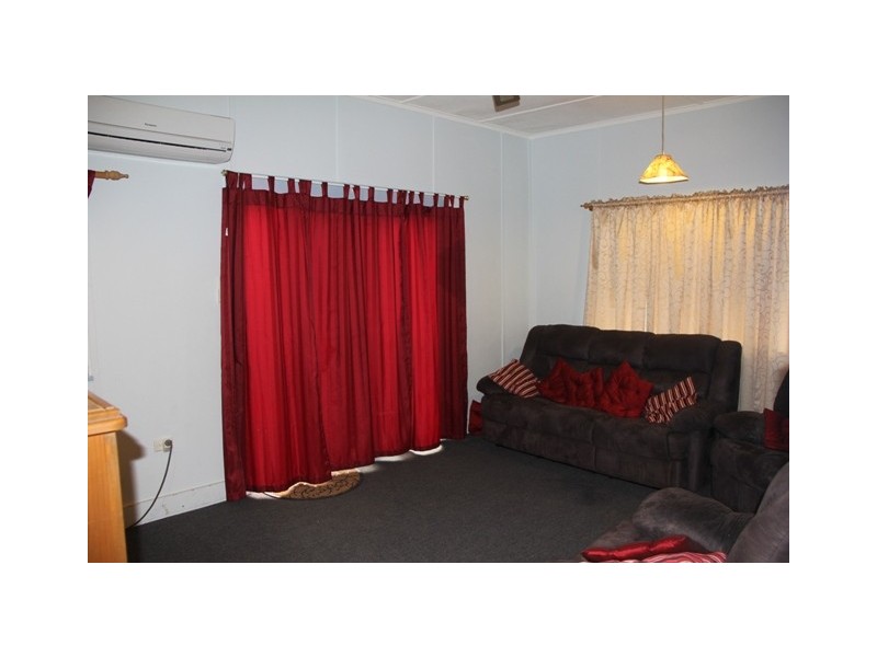 7 Cemetery Road, Cawarral QLD 4702