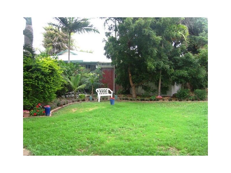 7 Limpus Avenue, Keppel Sands QLD 4702