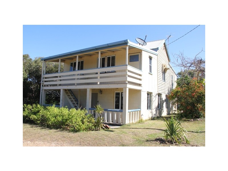 12 Oak Street, Emu Park QLD 4710