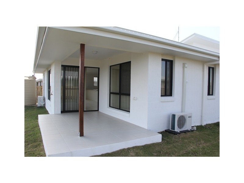 52 Falcon Crest, Zilzie QLD 4710