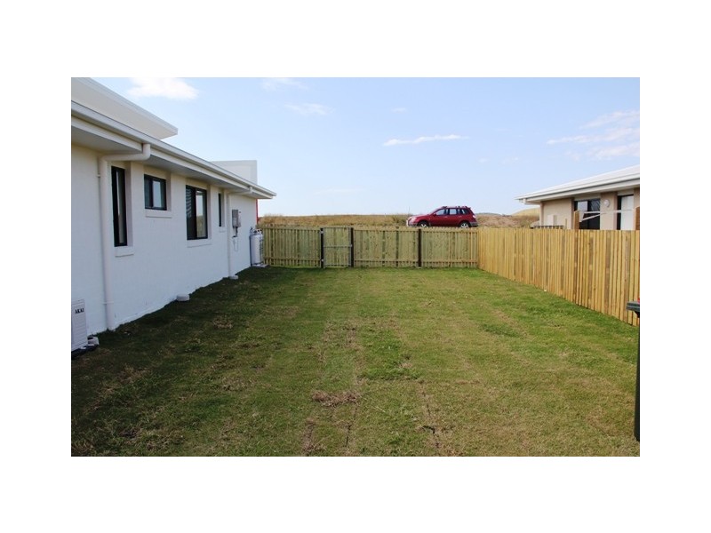 52 Falcon Crest, Zilzie QLD 4710
