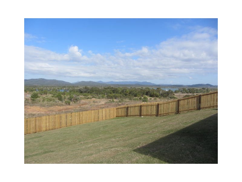 54 Falcon Crest, Zilzie QLD 4710